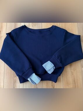 COMMENSE Striped Cuff Off the Shoulder Sweatshirt NWOT
SIZE S